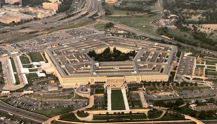 Facebook era un progetto del Pentagono? DARPA Lifelog